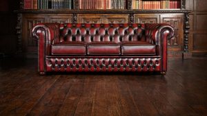 sofa chesterfield rouge